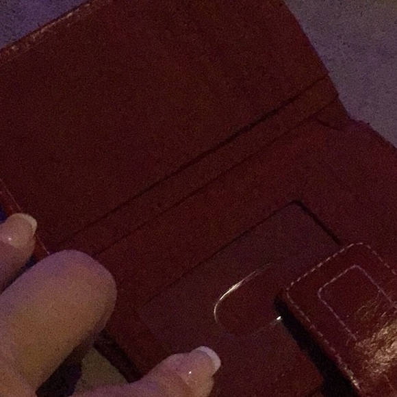 Fossil wallet pre-owned perfect condition - Picture 3 of 4